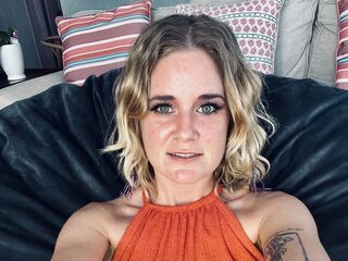 Renegadebarbie's CamSoda live cam shows Profile Image